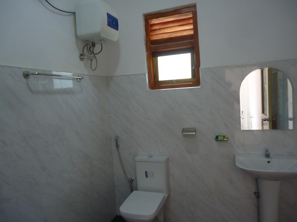 Chithra Homestay Tangalle Zewnętrze zdjęcie